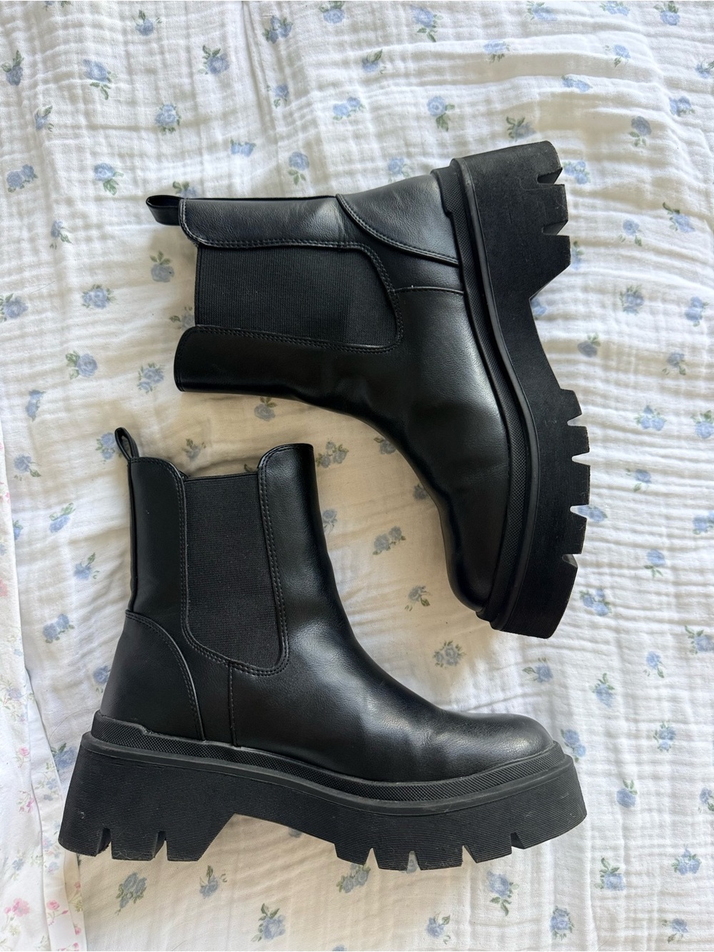 Chunky Chelsea Platform Boots